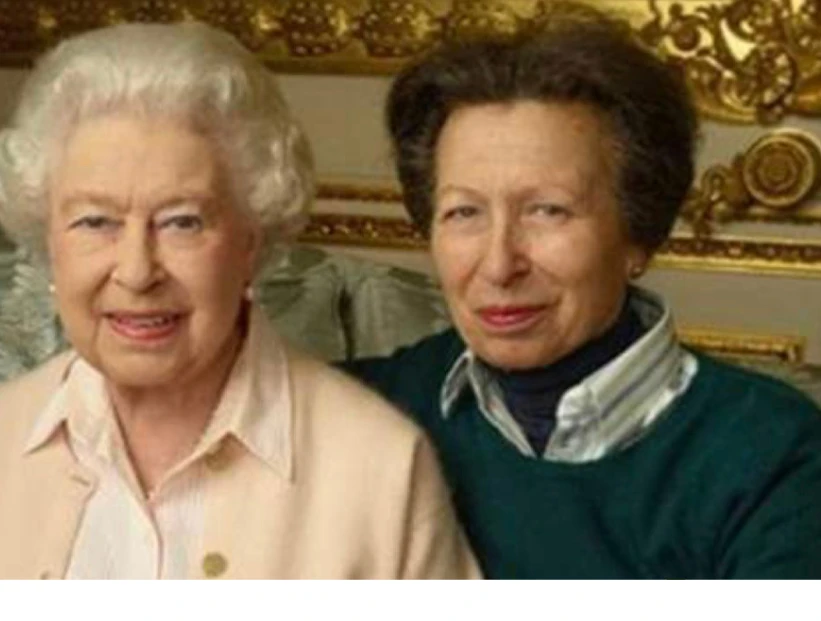 Destacada princesa Ana y reina Isabel