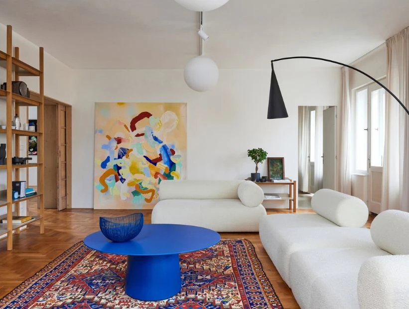 Un departamento espacioso renovado con funcionalidad, arte y mucha onda