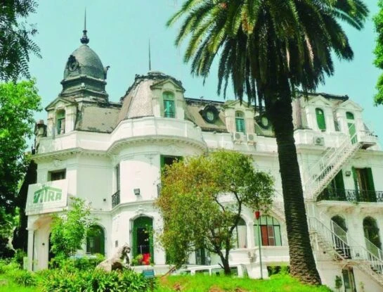 Historias de Cemento: Casa de los Leones, la mansión de Barracas que esconde una trágica leyenda