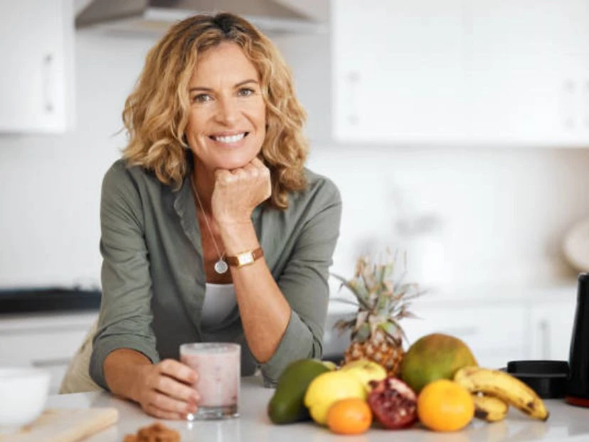 Asi es la dieta de la longevidad de Valter Longo: dicen que rejuvenece 2,5 años