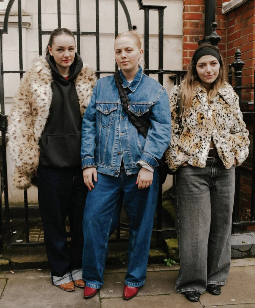 Estos son los mejores looks de street style del London Fashion Week. Foto: Instagram. 