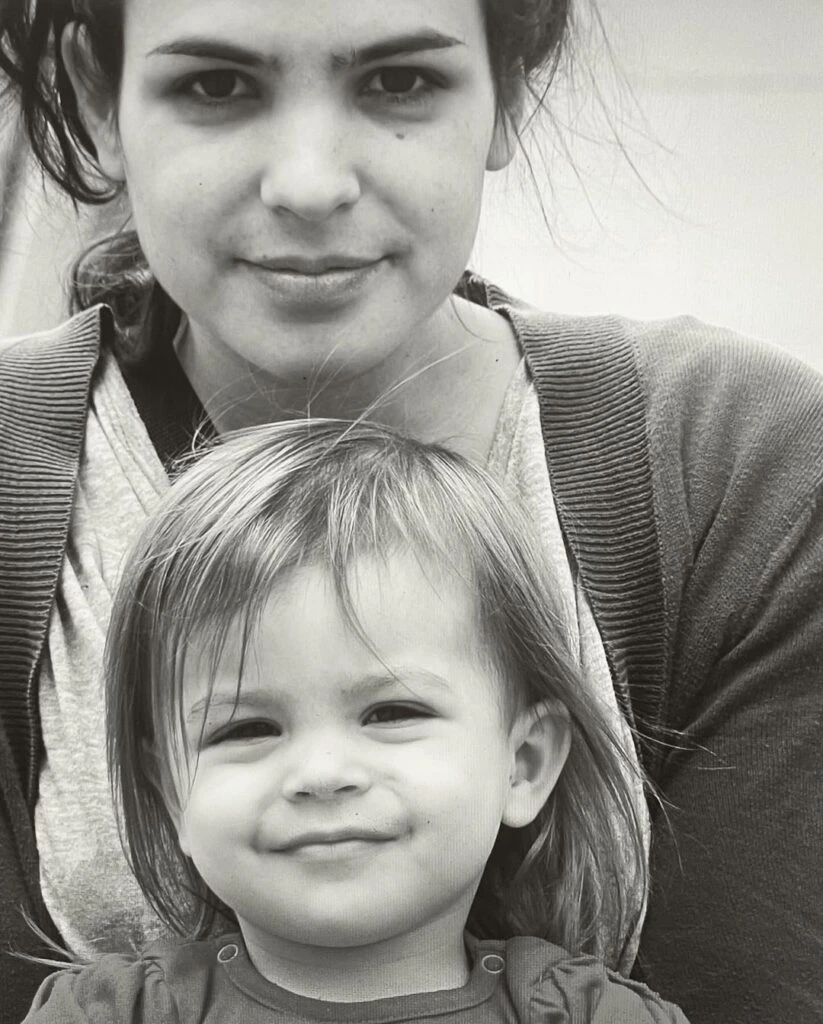 Agustina Cherri con Muna chiquita. 