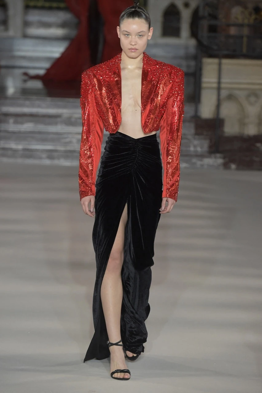 Desfile primavera verano 2024 de Gaurav Gupta