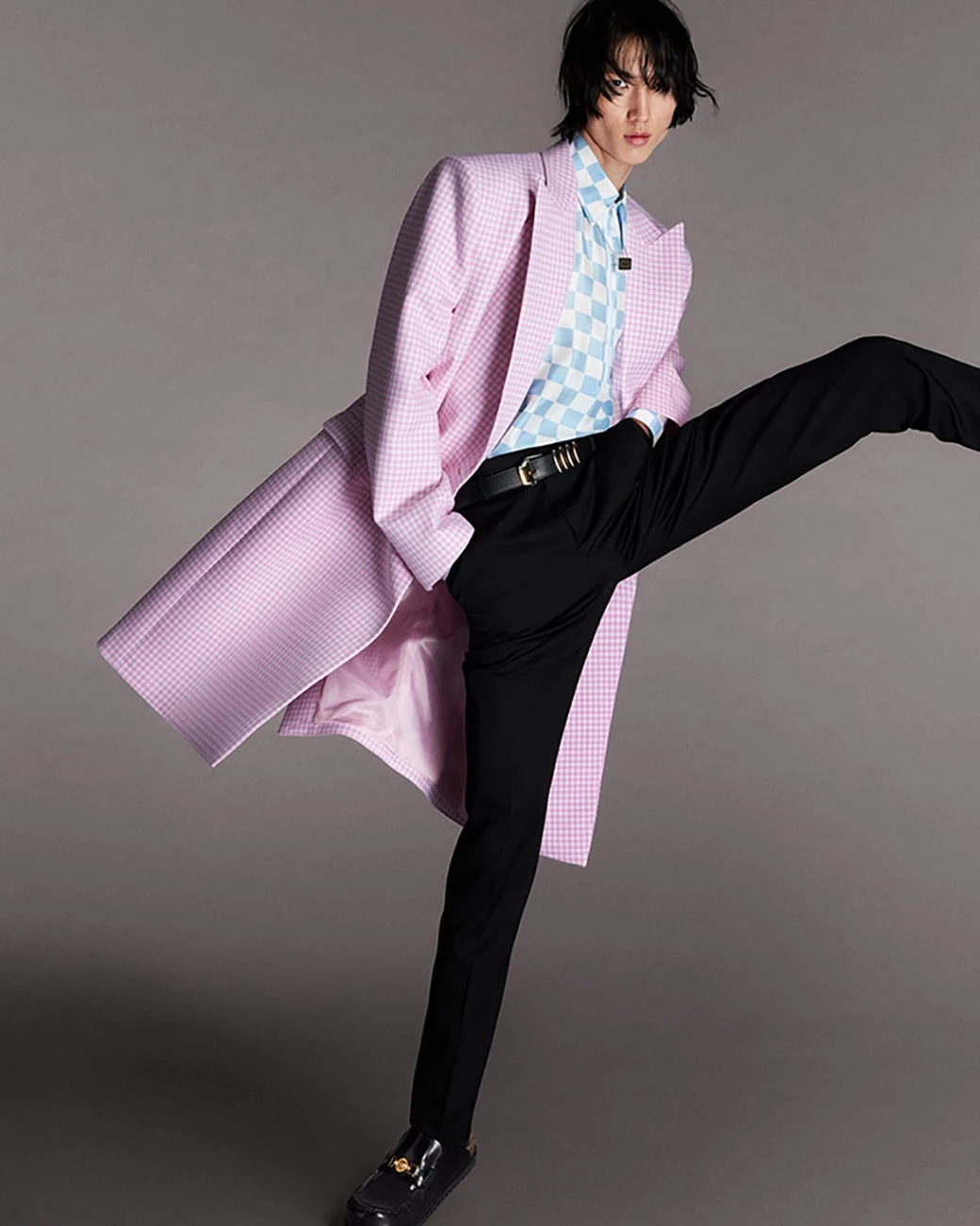 Campaña Versace primavera verano 2024 con Claudia Schiffer, Loli Bahia, Mona Tougaard y Fernando Lindez