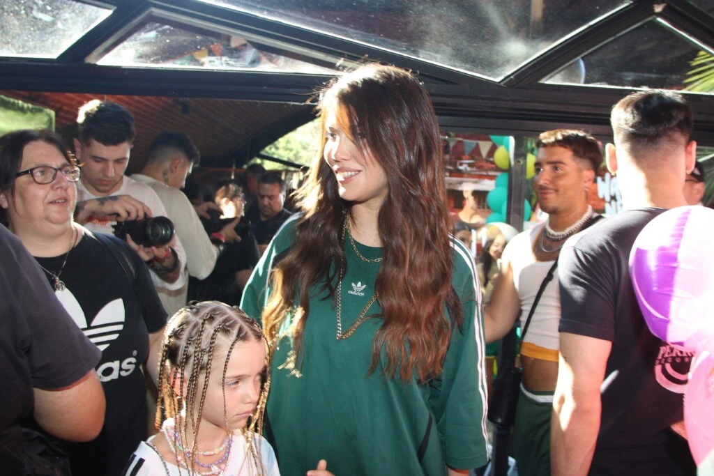 Wanda Nara en la presentación de su nuevo tema "O bicho vai pegar"