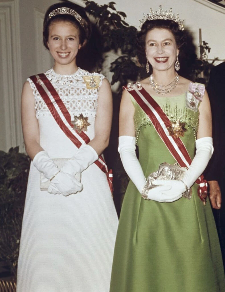 La princesa Ana rompió el silencio y reveló detalles de la muerte de la reina Isabel II. Foto: Pinterest. 