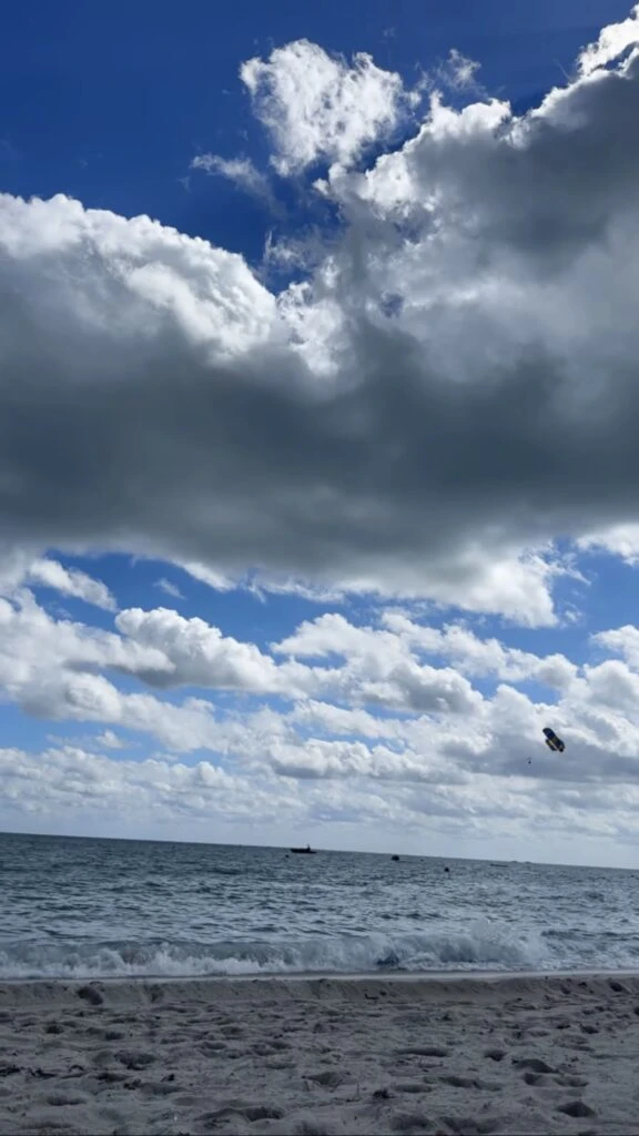 Las fotos de las vacaciones de Zaira Nara y Facundo Pieres en Miami