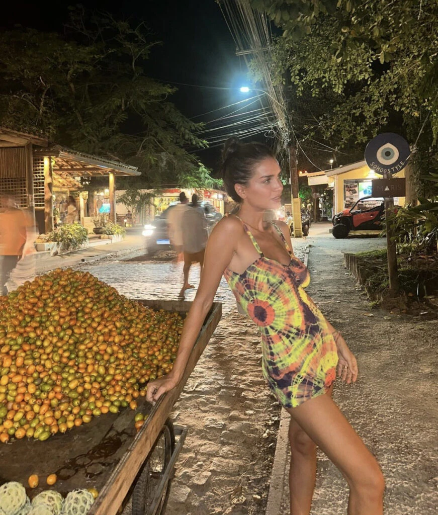 Zaira Nara apostó por esta tendencia fashion en Brasil. Foto: Instagram.