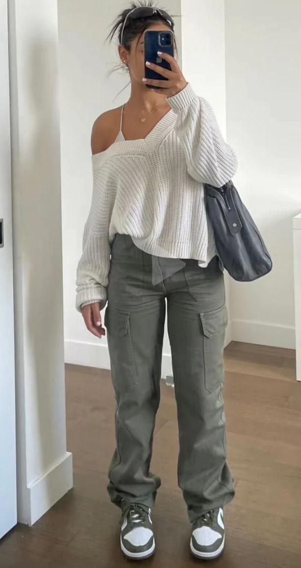 Guía de estilo: cómo llevar la Acubi Aesthetic, que enamora a la generación Z