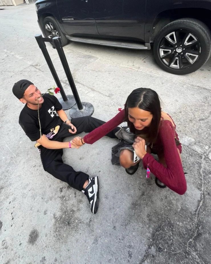 Las fotos de las vacaciones de Juana Tinelli y su novio en Miami