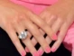 Qué son las "jelly nails": la manicura de Margot Robbie en los SAG Awards