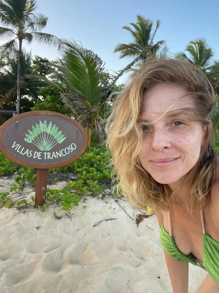 Las fotos de las vacaciones de Carla Peterson: a puro surf y sol en Brasil