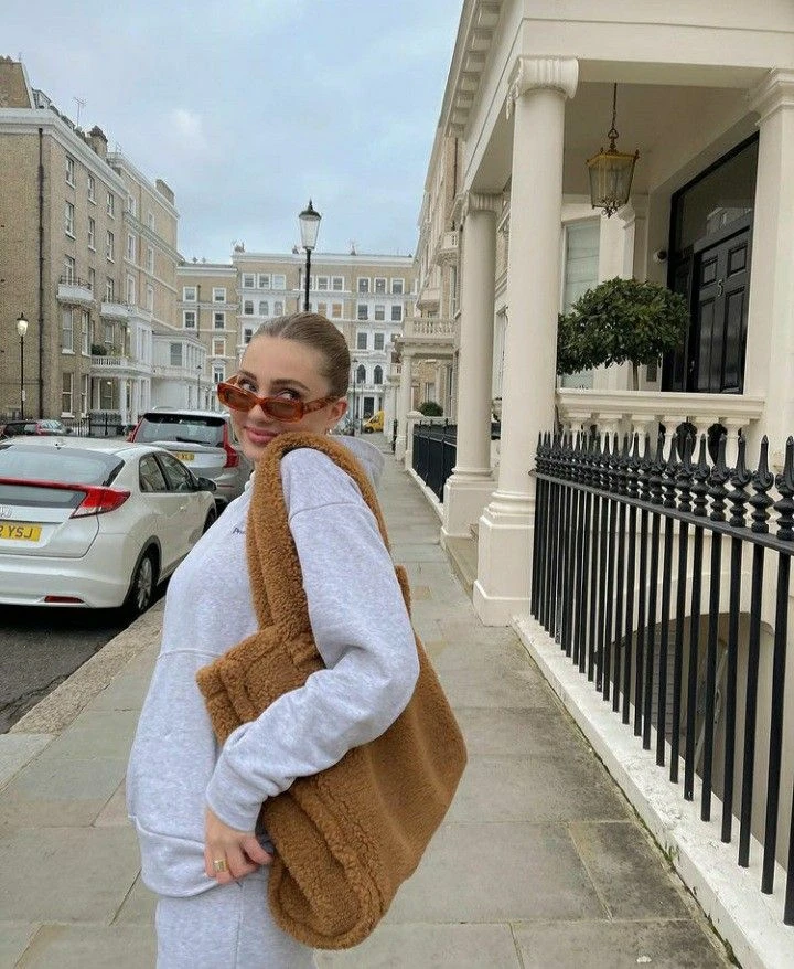 Guía de estilo: así se usan las prendas con peluche, que enamoran a la tendencia mob wife