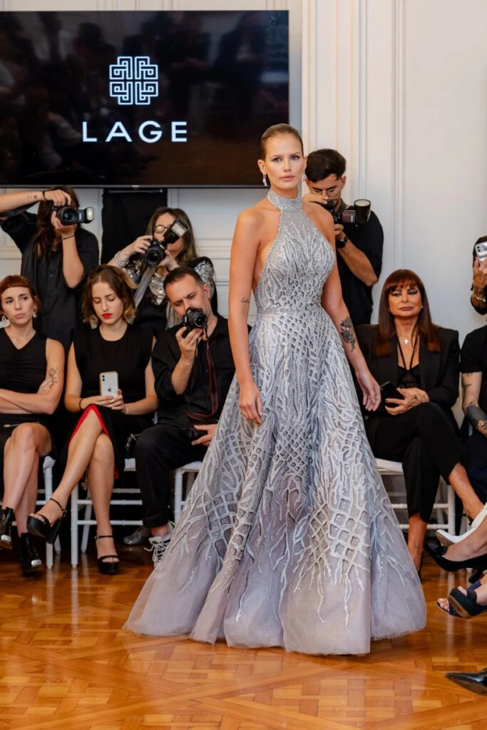 Las fotos del desfile de Gabriel Lage en la Embajada de España