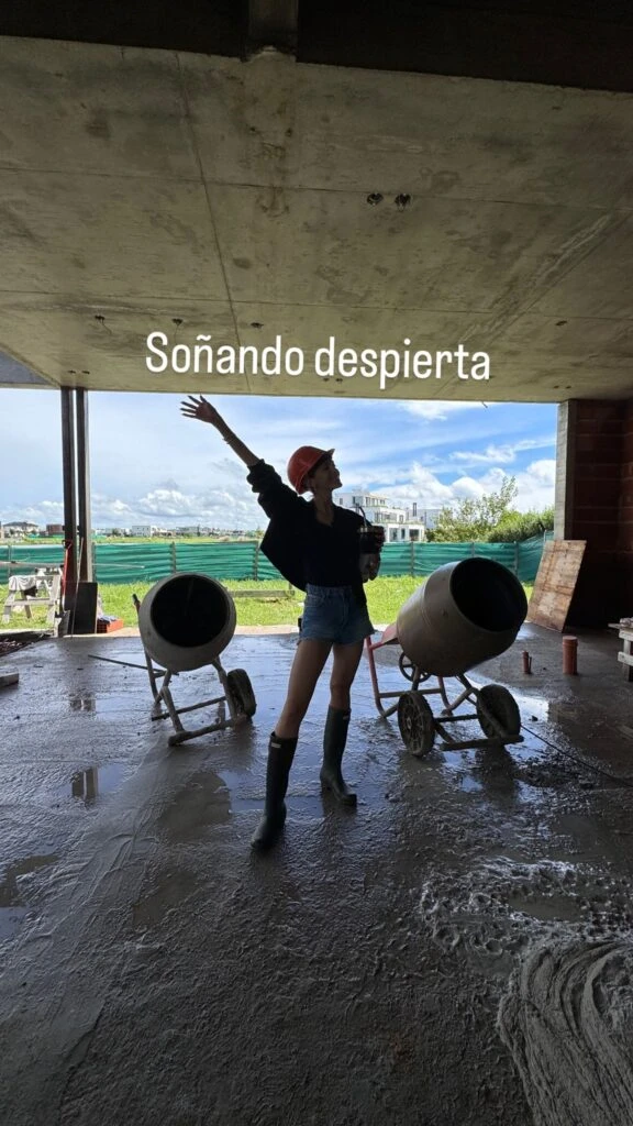 Así está la construcción de la casa de Cande Ruggeri