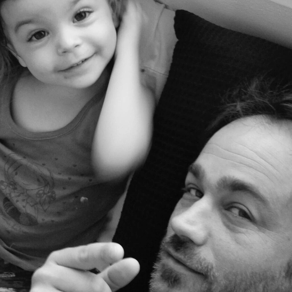 Las felicitaciones de Gastón Pauls a su hija Muna por su cumpleaños de 15