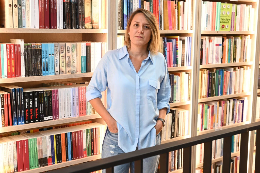 La escritora María Pérez y su reflexión sobre el rol de la mujer:"Una vez que te crecen las tetas, te convertís en otra cosa"