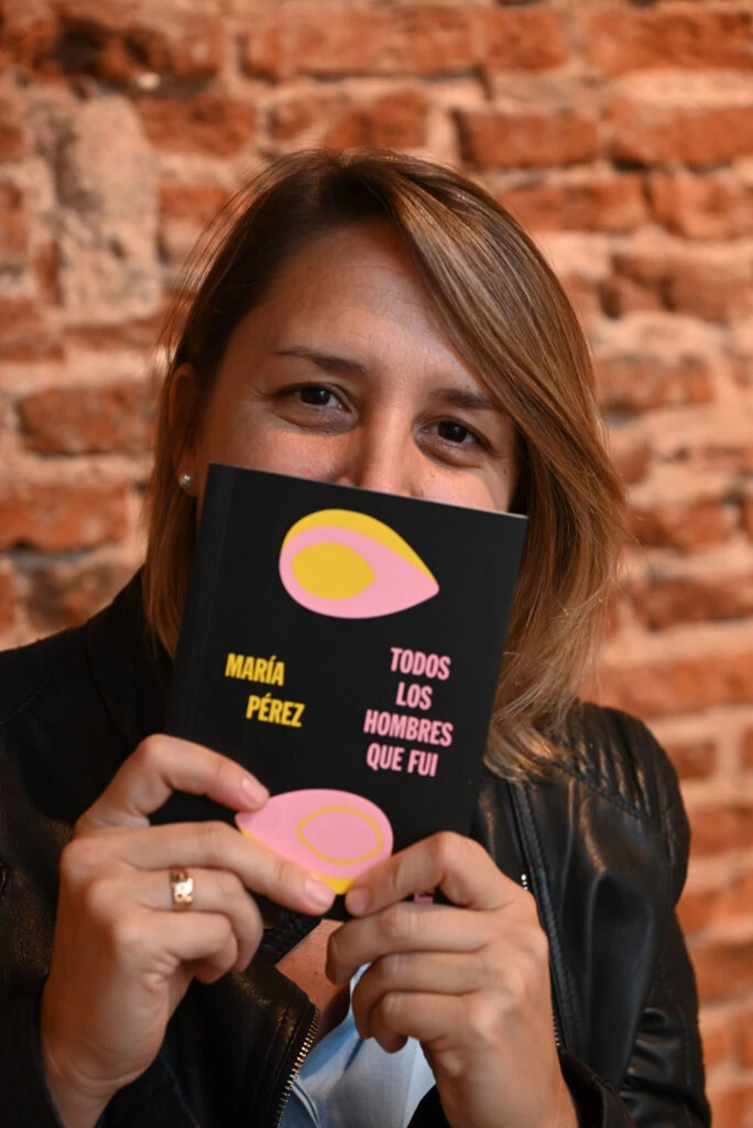 La escritora María Pérez y su reflexión sobre el rol de la mujer:"Una vez que te crecen las tetas, te convertís en otra cosa"