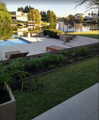 Así es el lujoso barrio que eligen Nicole Neumann y Manu Urcera para vivir con su familia ensamblada