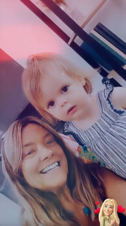 la trilliza maria laura y su nieta esmeralda