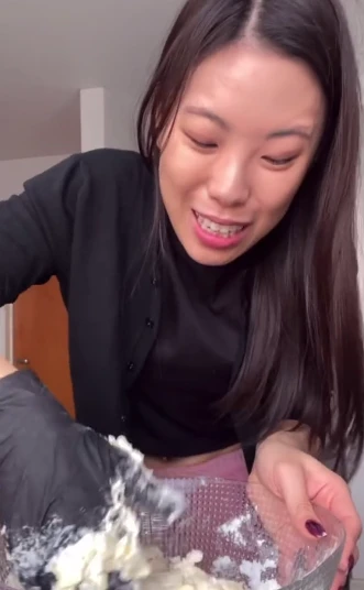 La receta de las tartas de huevo dulces de la influencer Arin Kim