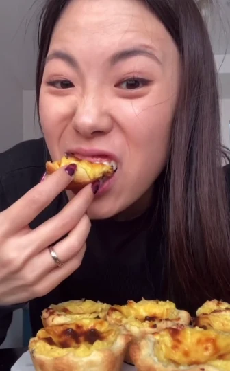 La receta de las tartas de huevo dulces de la influencer Arin Kim