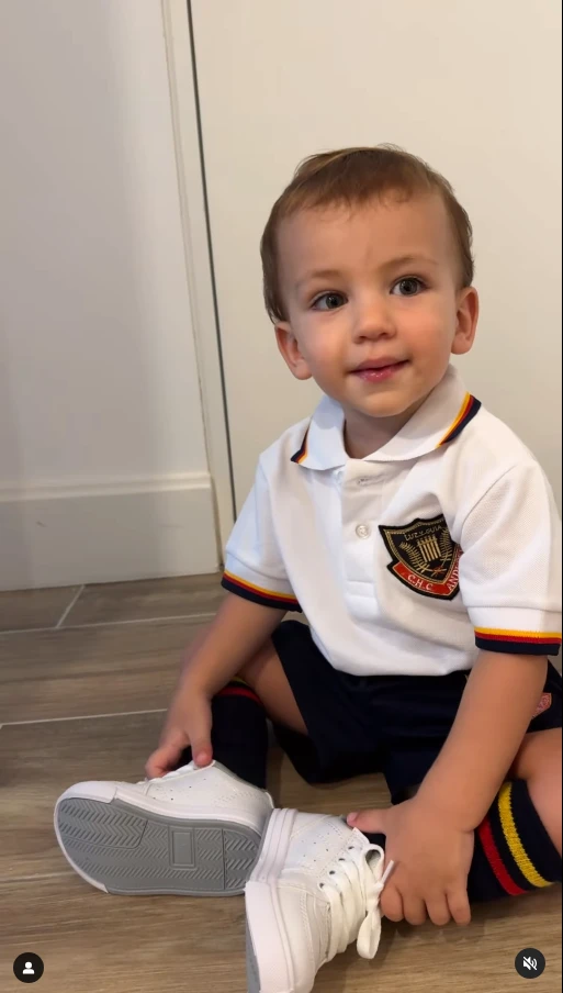 Luca Cubero en su primer día de clases. Foto IG.
