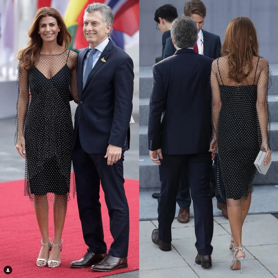 Juliana Awada y Mauricio Macri en la gala del G20 en Hamburgo en 2017. ella lució un diseño de Giacobbe que hizo historia. Foto IG