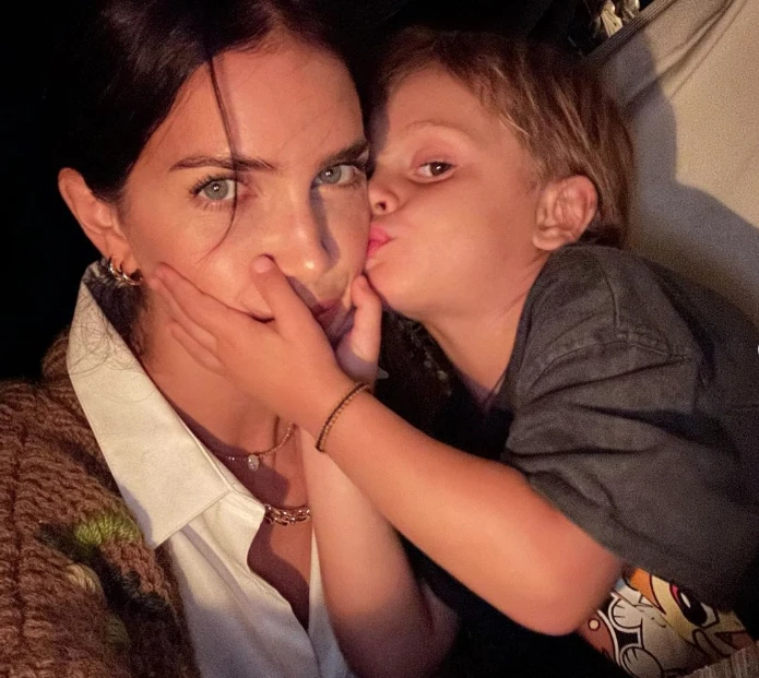 Zaira Nara viajó a Punta del Este con sus hijos.