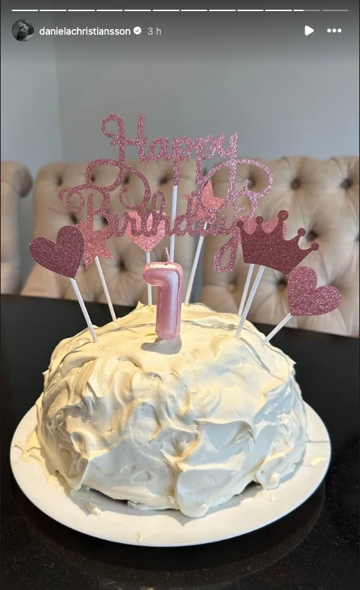 La torta de Elle, la hija de Maxi López y Daniela Christiansson, que cumplió un año