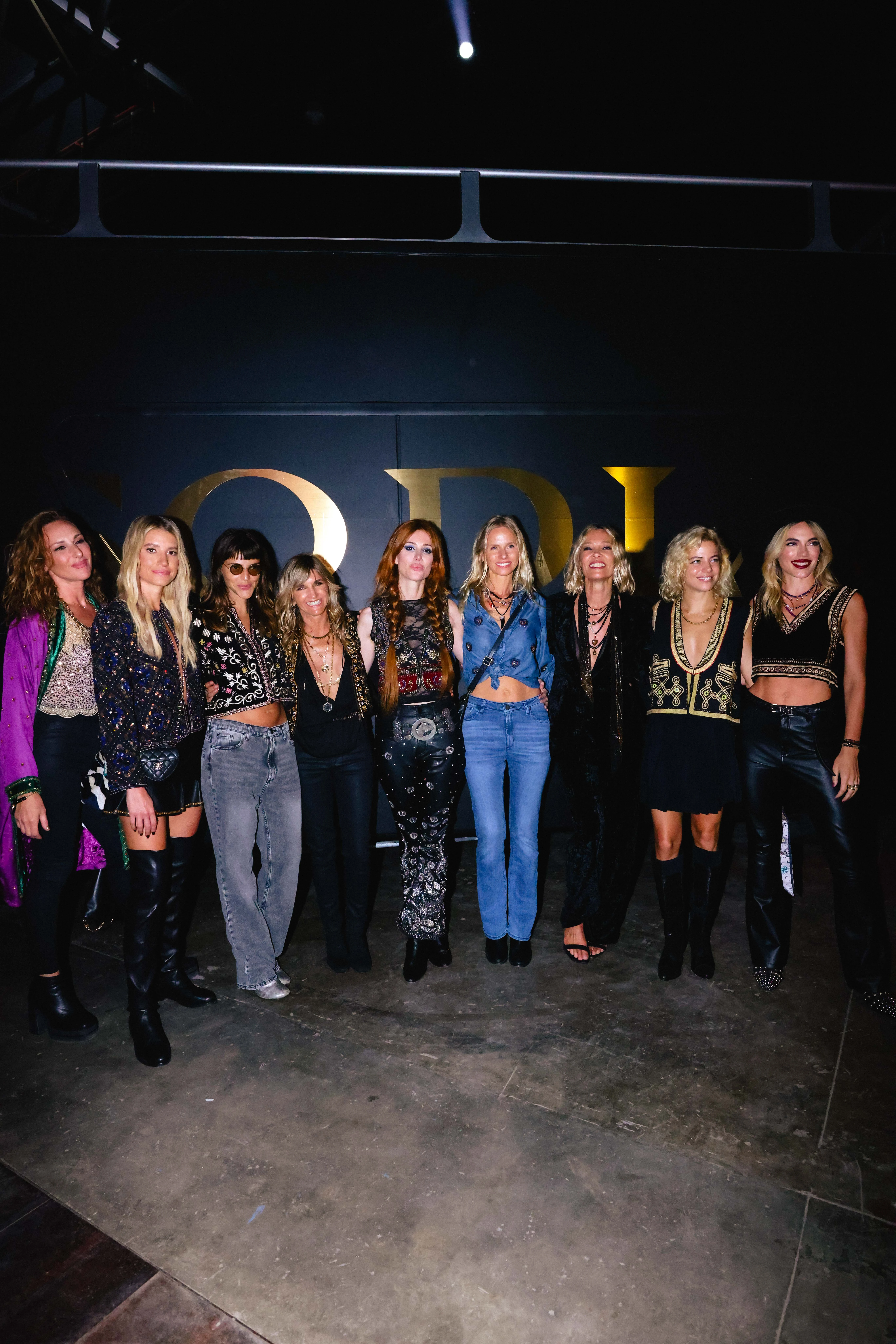 Cata Spinetta, Angie Landaburu, Calu Rivero, Josefina Helguera, Maria Campos, Carolina del Bianco, Sol Acuña, Justina Bustos y Emilia Attias