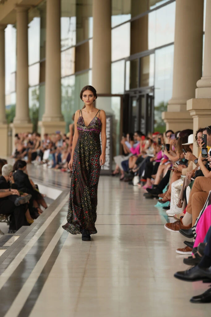 Desfile de Benito Fernández