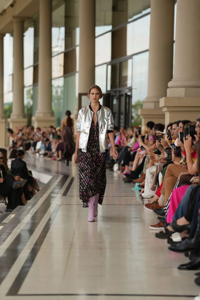 Desfile de Benito Fernández