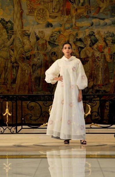 La moda femenina saudí entre el pasado y el presente: las fotos del evento en la embajada del Reino de Arabia Saudita