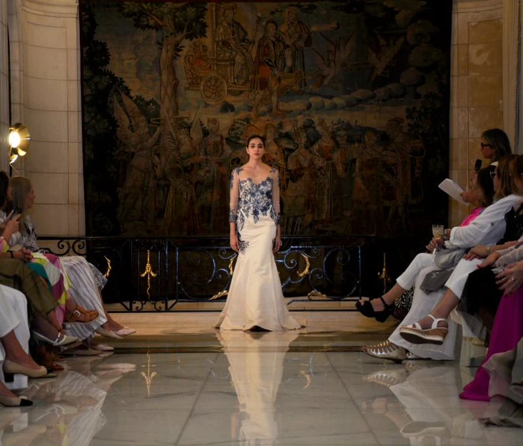 La moda femenina saudí entre el pasado y el presente: las fotos del evento en la embajada del Reino de Arabia Saudita