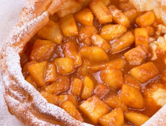 La receta de la tarta Tatín de manzanas verdes de Maru Botana: es económica y súper fácil de hacer