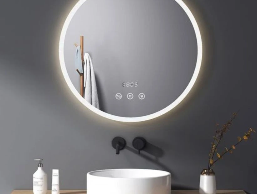 Alerta tendencia: los espejos inteligentes conquistan los baños este 2024