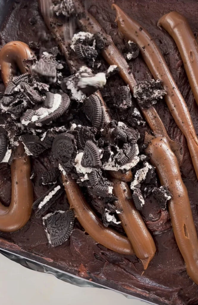 Esta es la receta más original para hacer brownies. Foto: Instagram.