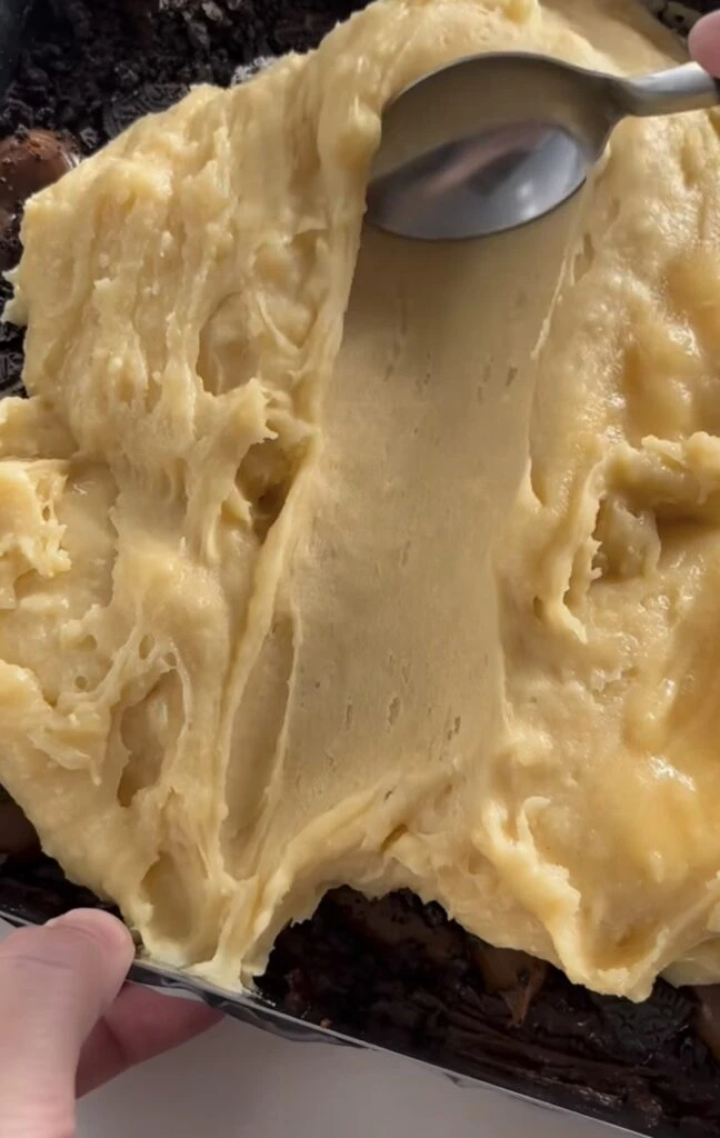 Esta es la receta más original para hacer brownies. Foto: Instagram.