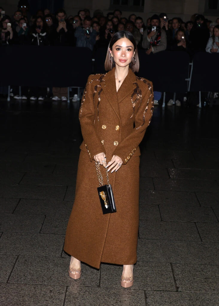 Vidriera: de Valentina Zenere a Aya Nakamura, los mejores looks en el front row de Schiaparelli durante la Semana de la moda de París