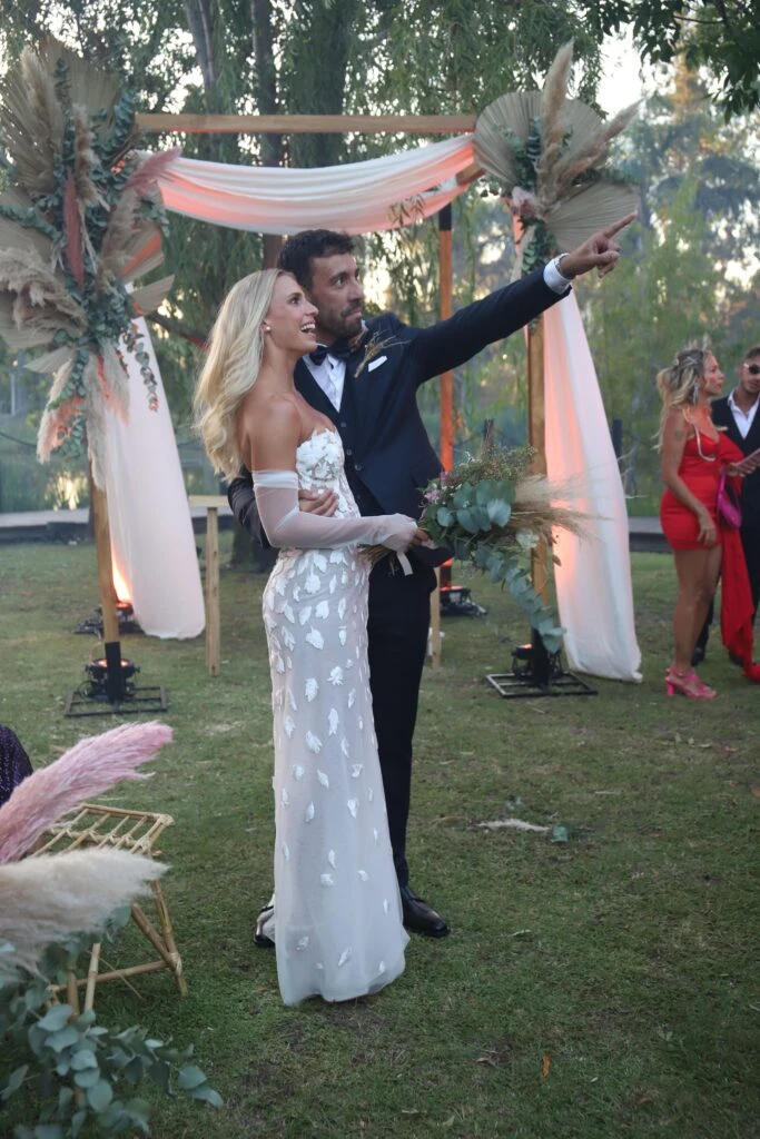 Julieta Puente y Facundo Miguelena en su casamiento. Foto RS Fotos