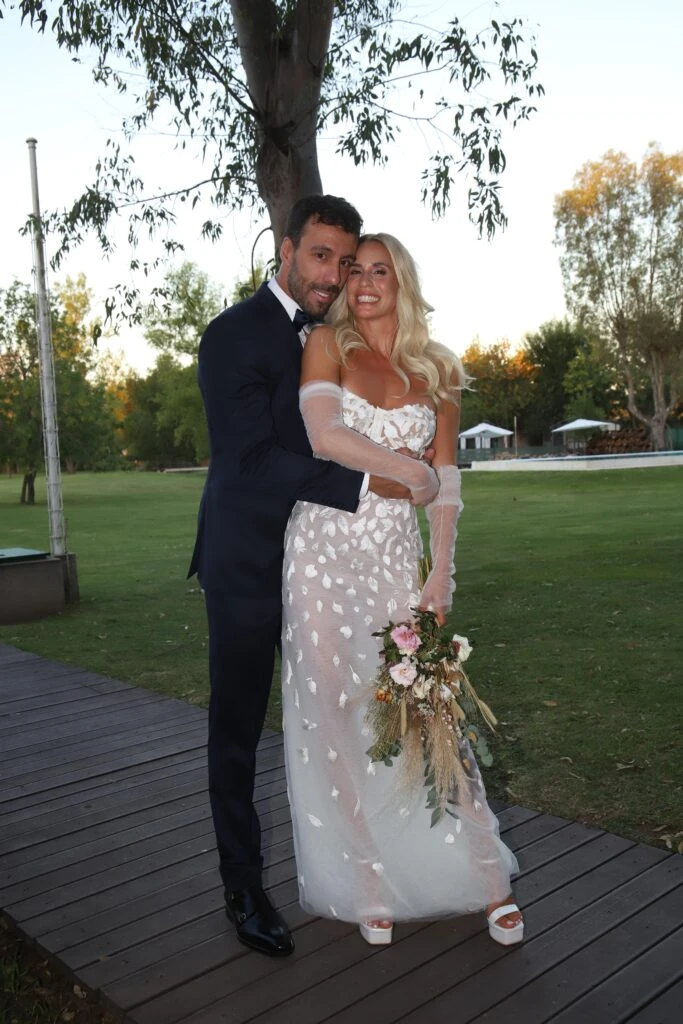 Julieta Puente y Facundo Miguelena en su casamiento. Foto RS Fotos