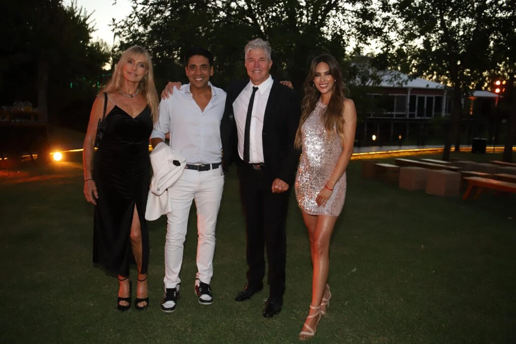 Barby Franco y Fernando Burlando con Virginia Elizalde y Coco Fernández. Foto RS Fotos