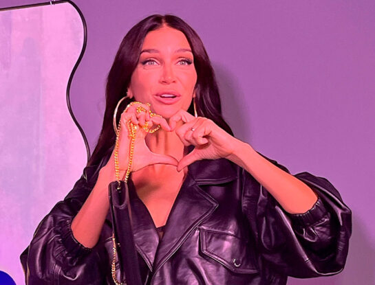 Zaira Nara se sube a la tendencia mob wife con un look de cuero