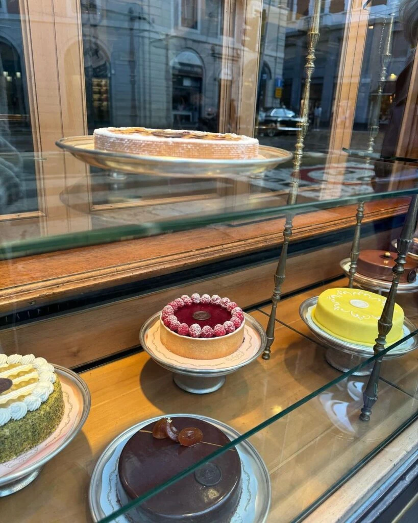 Las fotos de la escapada de Luli Fernández a Milán y Tokio en familia