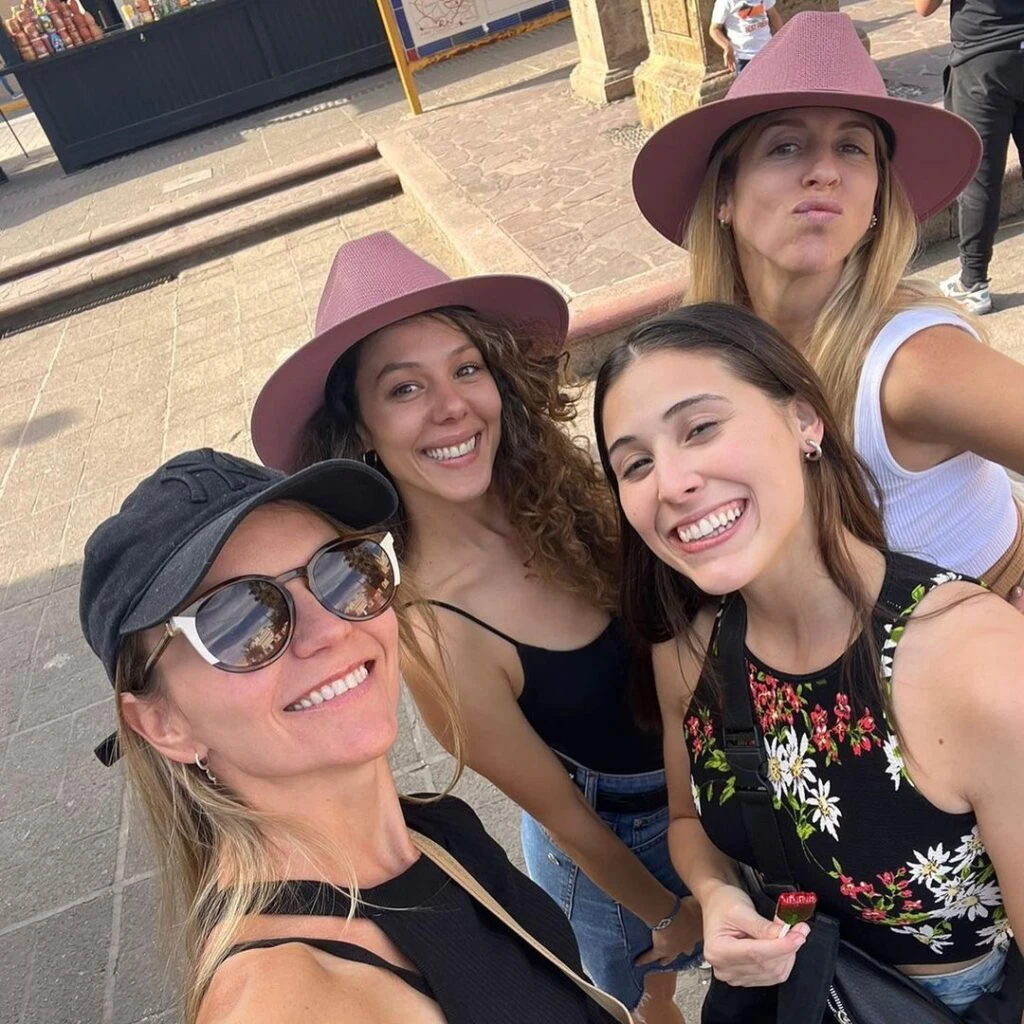 Las fotos del cumpleaños Flor Bertotti en medio de su gira por México y Colombia