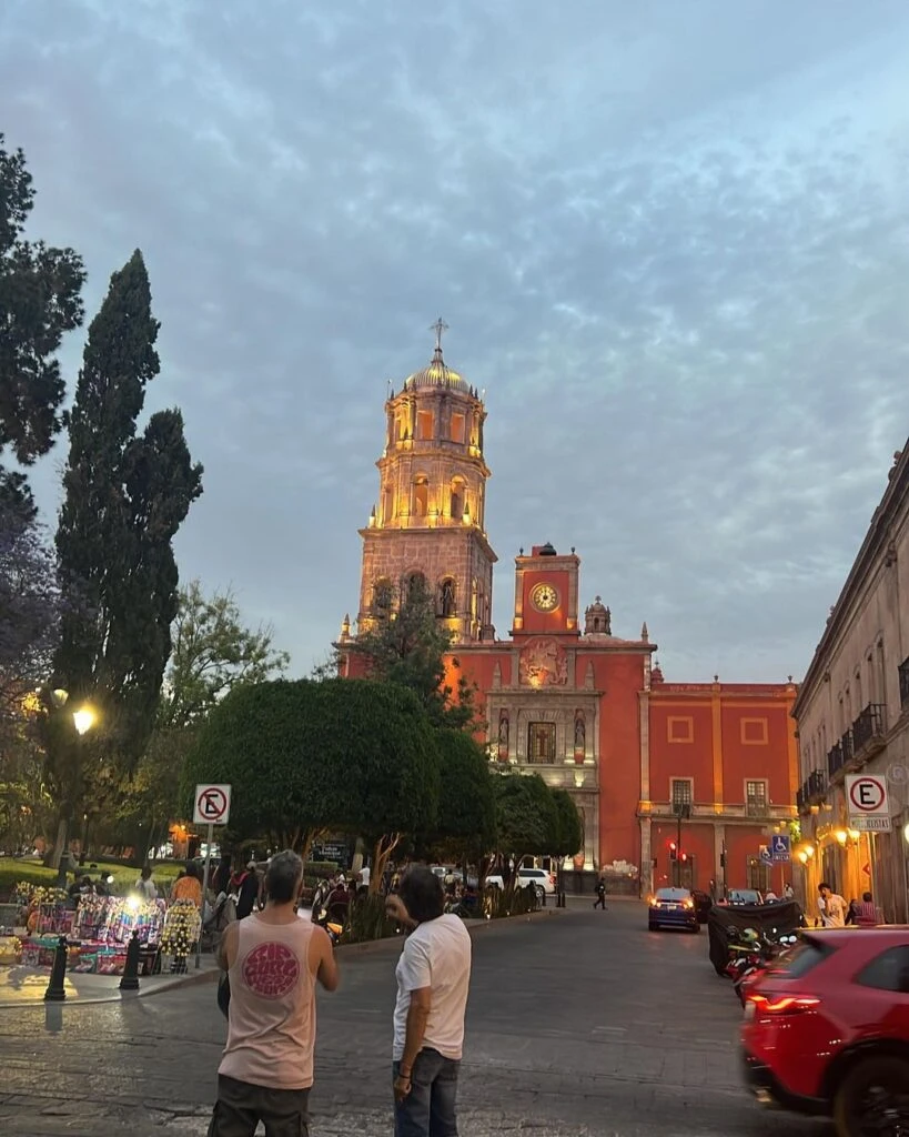 Las fotos del cumpleaños Flor Bertotti en medio de su gira por México y Colombia