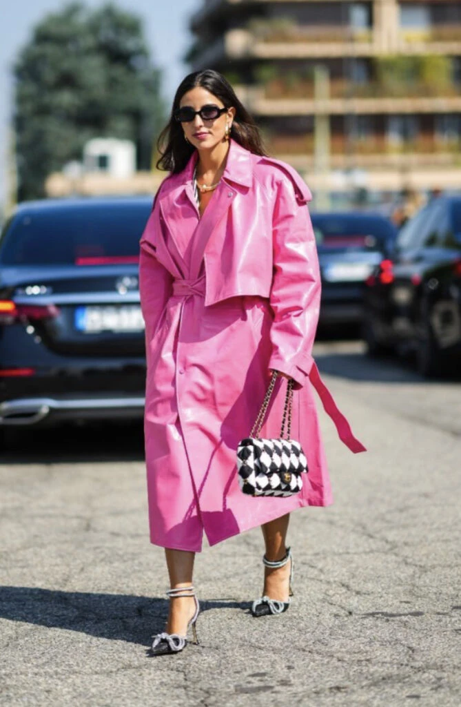 Looks con colores para ponerle onda a los días grises. Foto: Pinterest. 