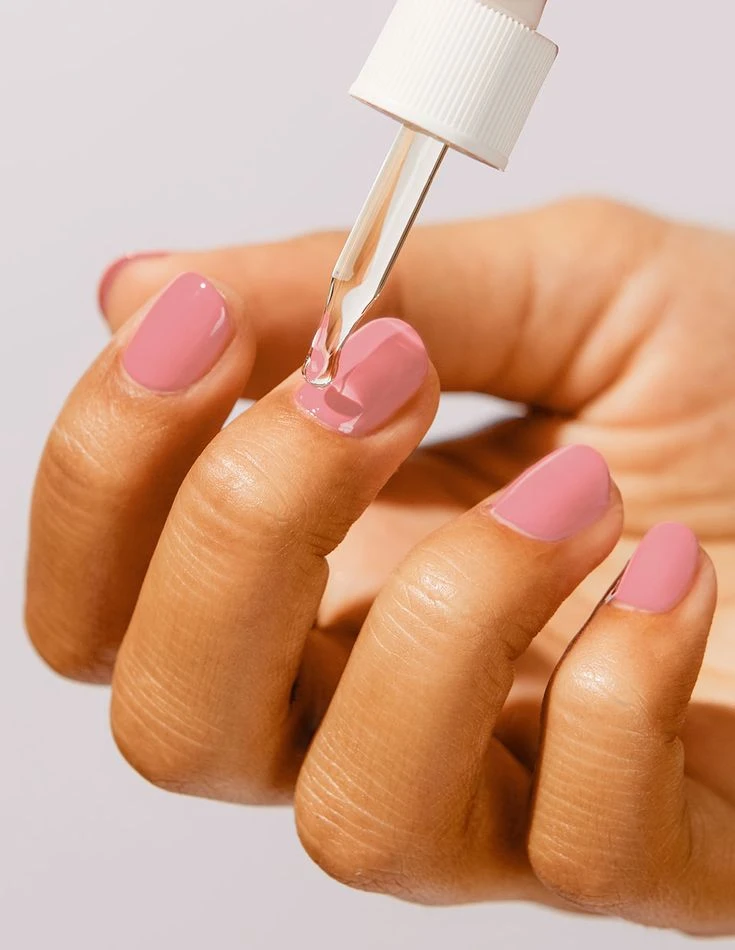 5 tips de belleza para cuidar tus uñas antes de realizar una manicura