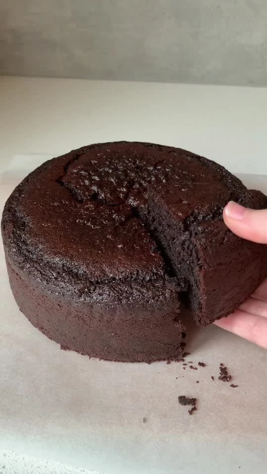 La receta de la torta de chocolate con batata: no necesita horno y sólo lleva dos ingredientes